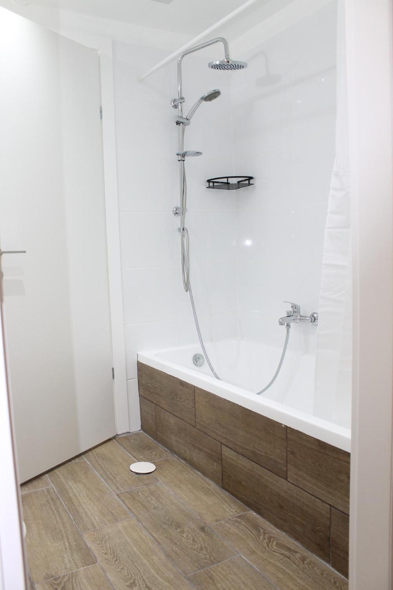 Beach Suite Israel- Private Jacuzzi, Beach View, Gym, Low Fee For Off-Site Indoor Pool & Spa ביץ סוייט ישראל- ג'קוזי פרטי עם נוף ים, אפשרות לבריכה מקורה וספא בתשלום ממש מוזל Ashkelon Exterior photo